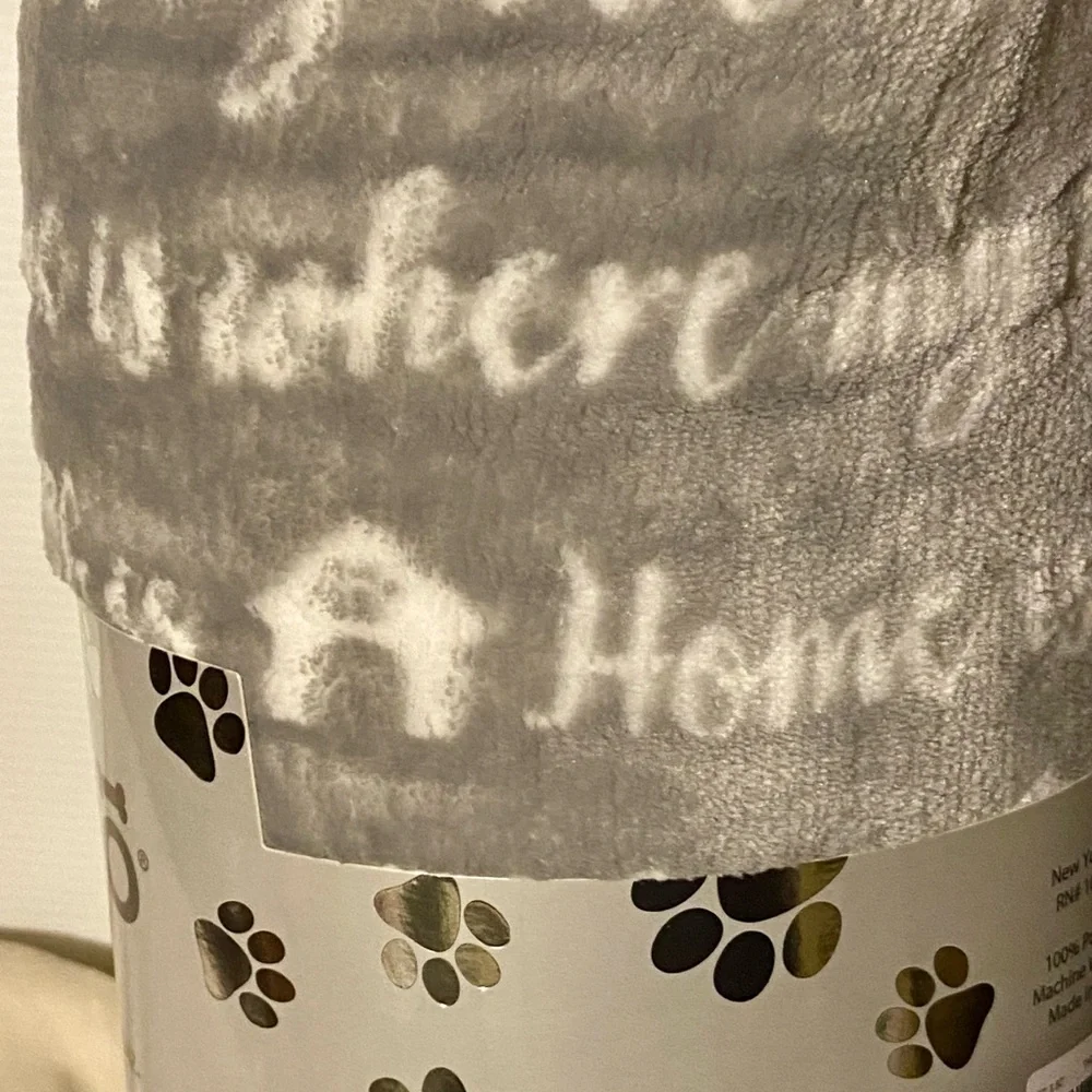 Thro by Marlo Lorenz Gray Pet Throw